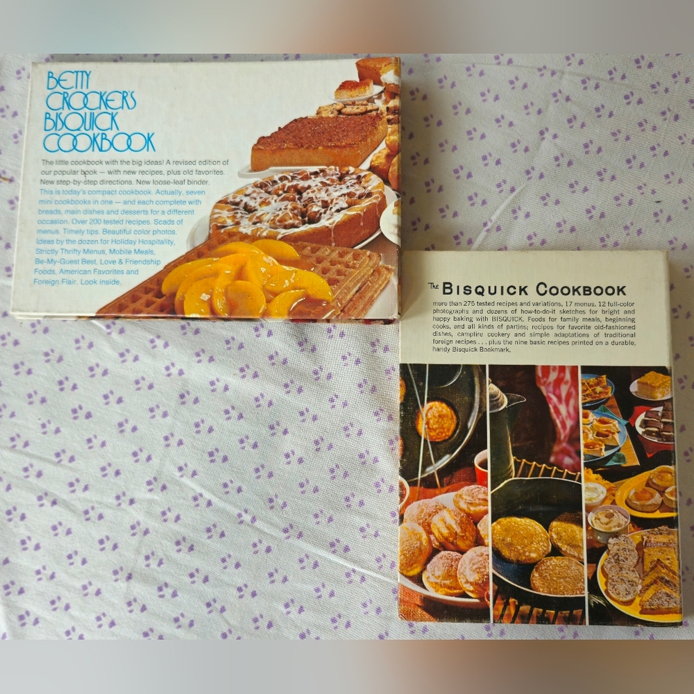 2 Bisquick Cookbooks - Picture 2 of 8